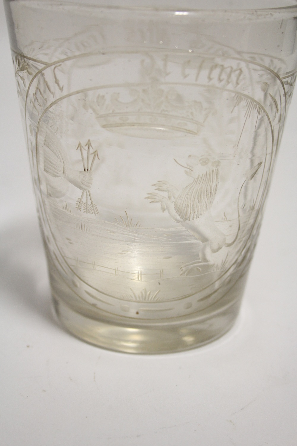 AN 18th Century GERMAN GLASS FUNNEL-SHAPED BEAKER with intaglio engraved heraldic device to one side - Image 9 of 10