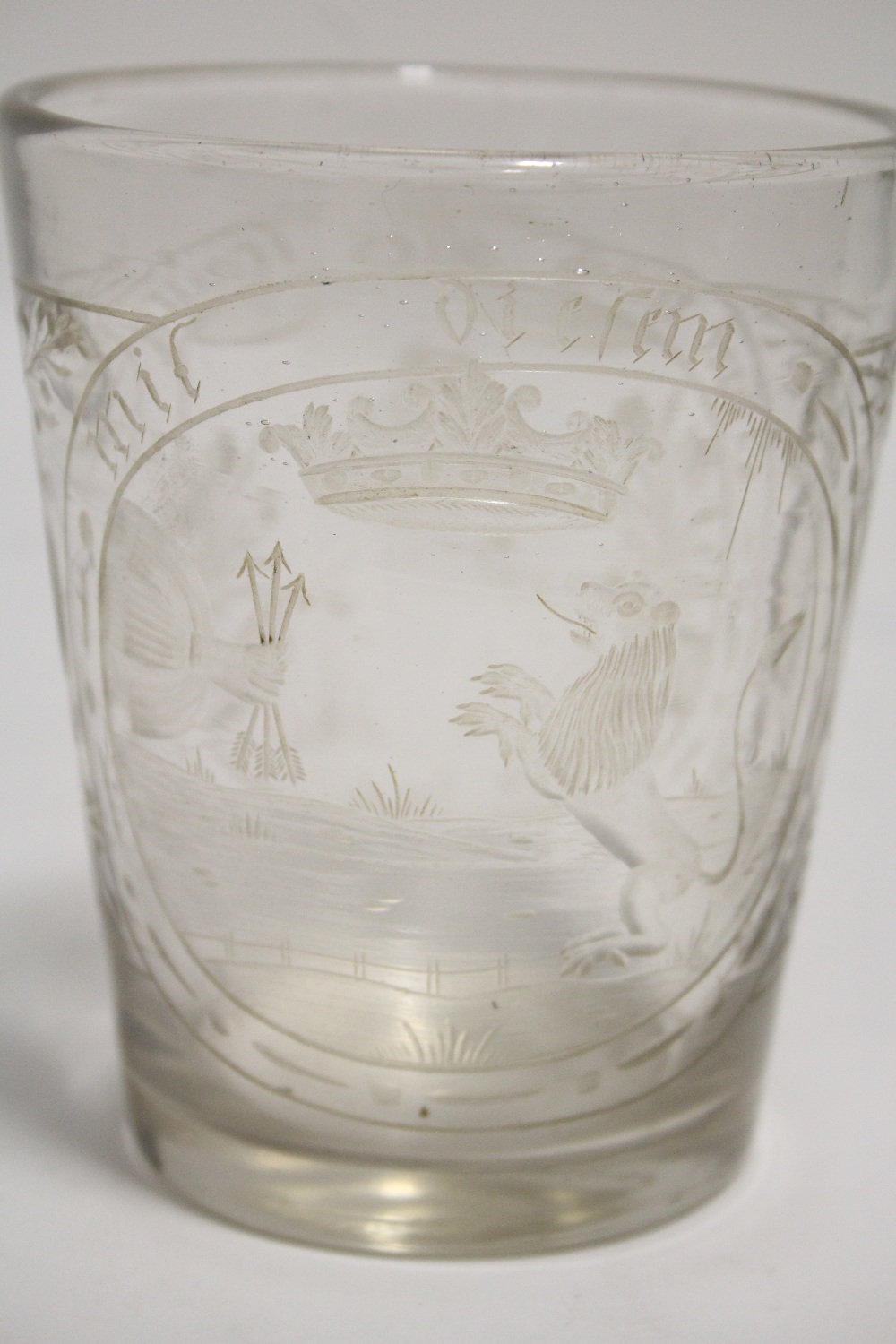 AN 18th Century GERMAN GLASS FUNNEL-SHAPED BEAKER with intaglio engraved heraldic device to one side - Image 3 of 10