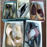 Five pairs of ladies 'vintage' shoes  bo