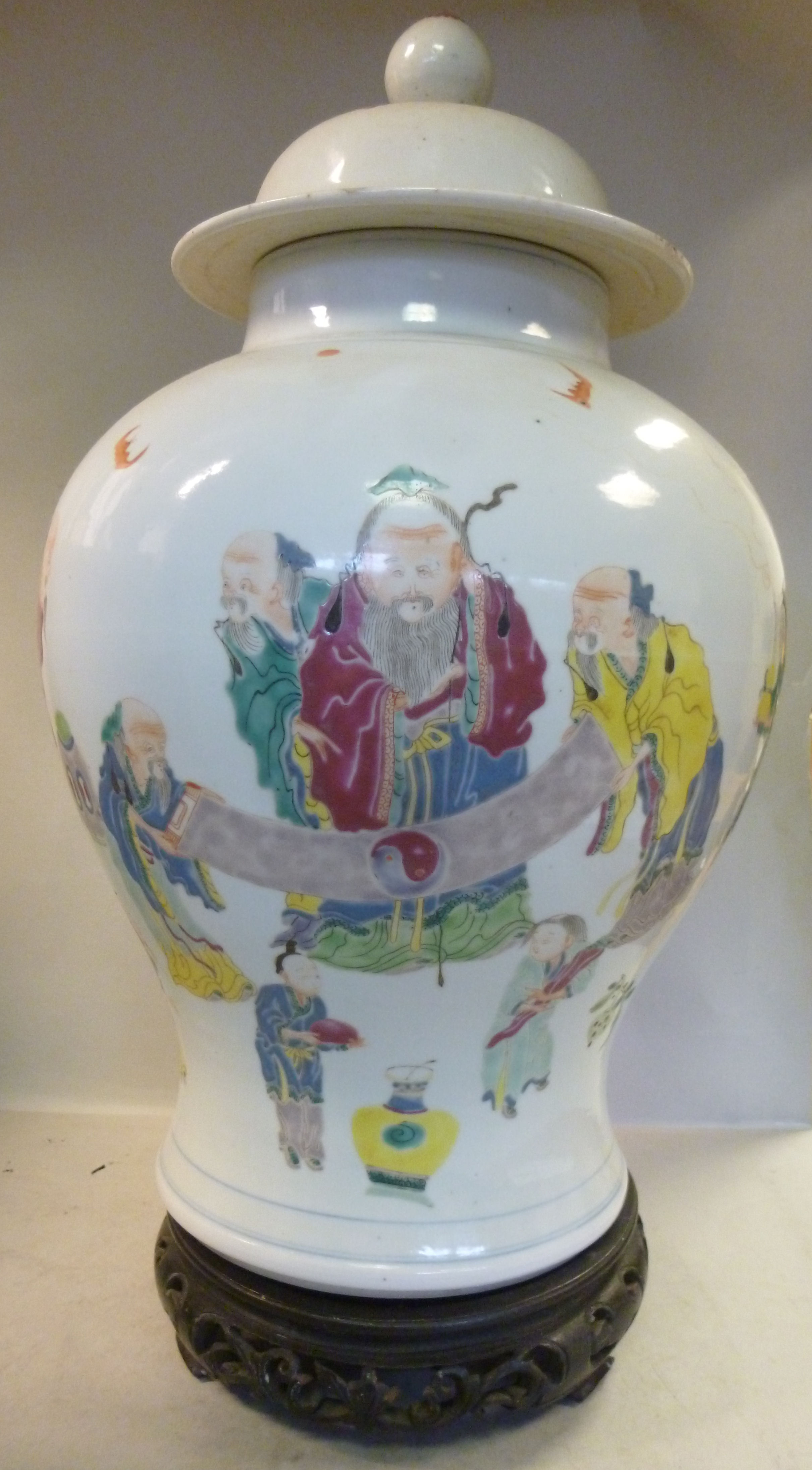 An early 19thC Chinese porcelain covered