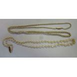 A graduated small bead pearl necklace, t