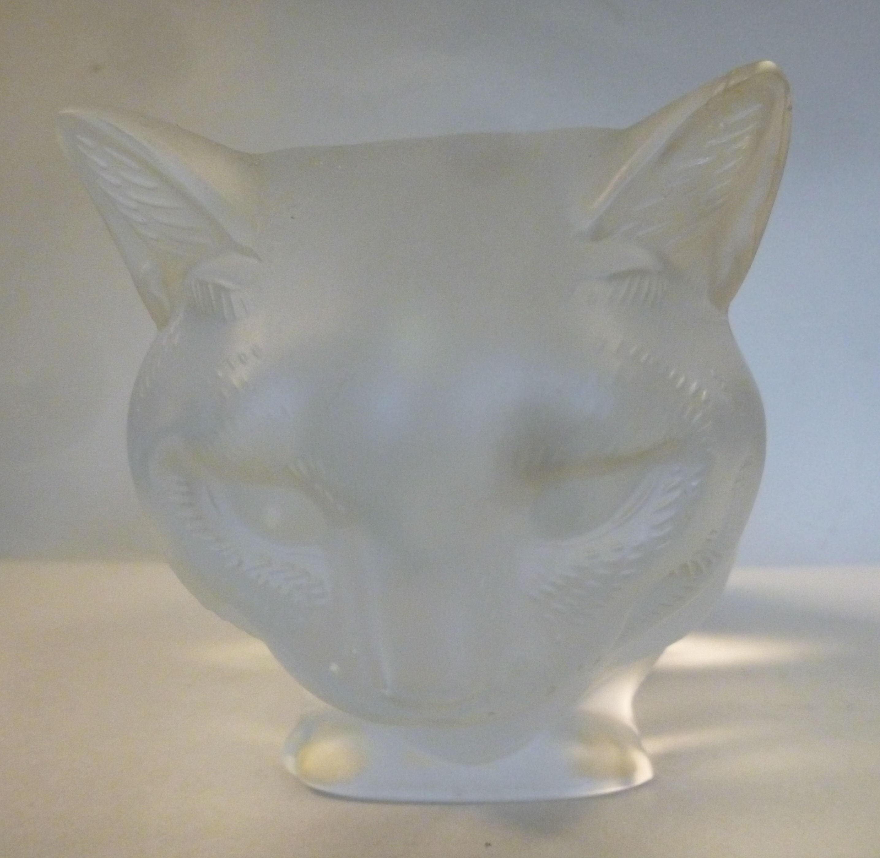 A modern Lalique frosted glass model, a - Image 4 of 6