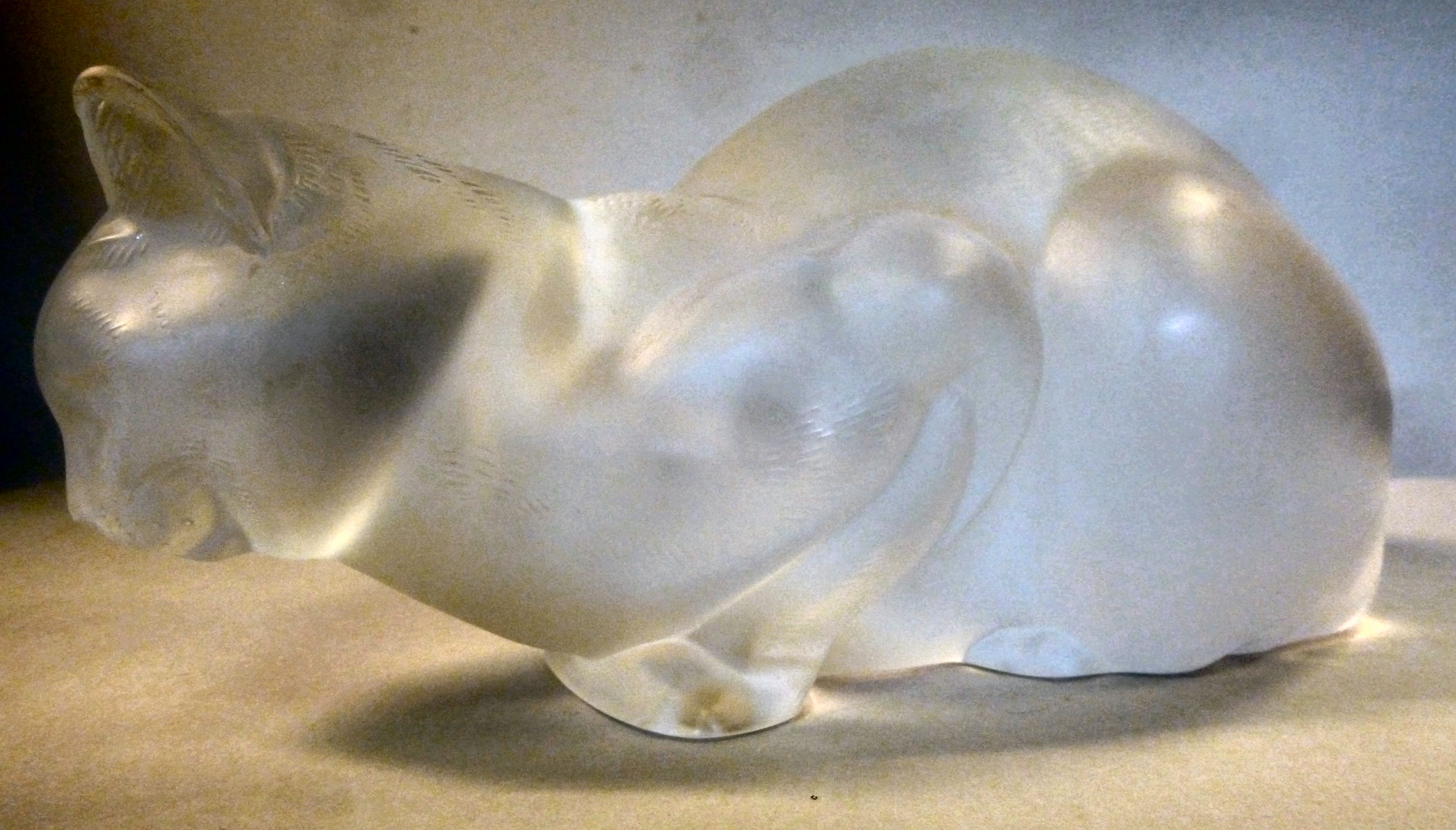 A modern Lalique frosted glass model, a - Image 3 of 6