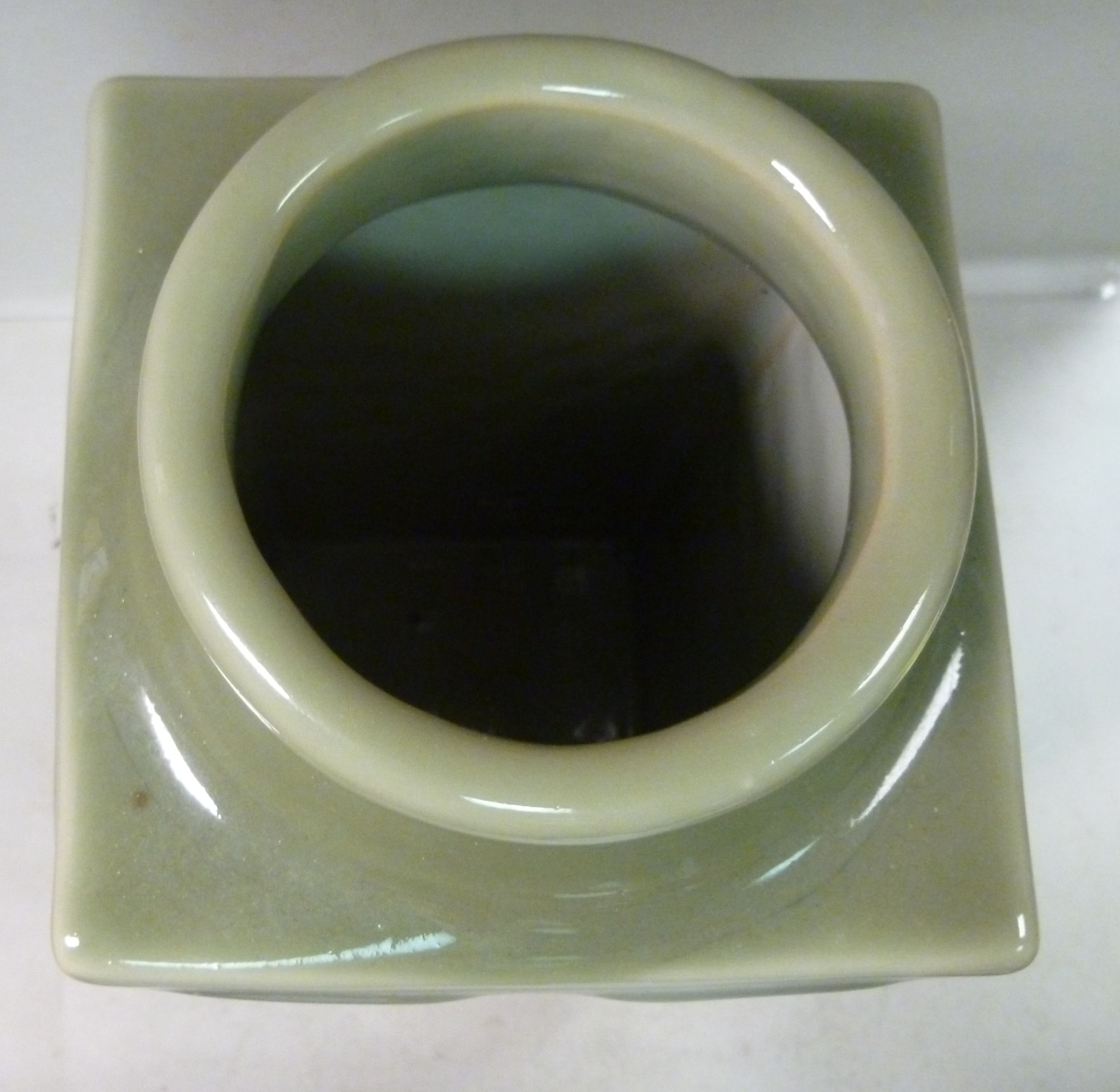 A 20thC Chinese celedon glazed porcelain - Image 3 of 4
