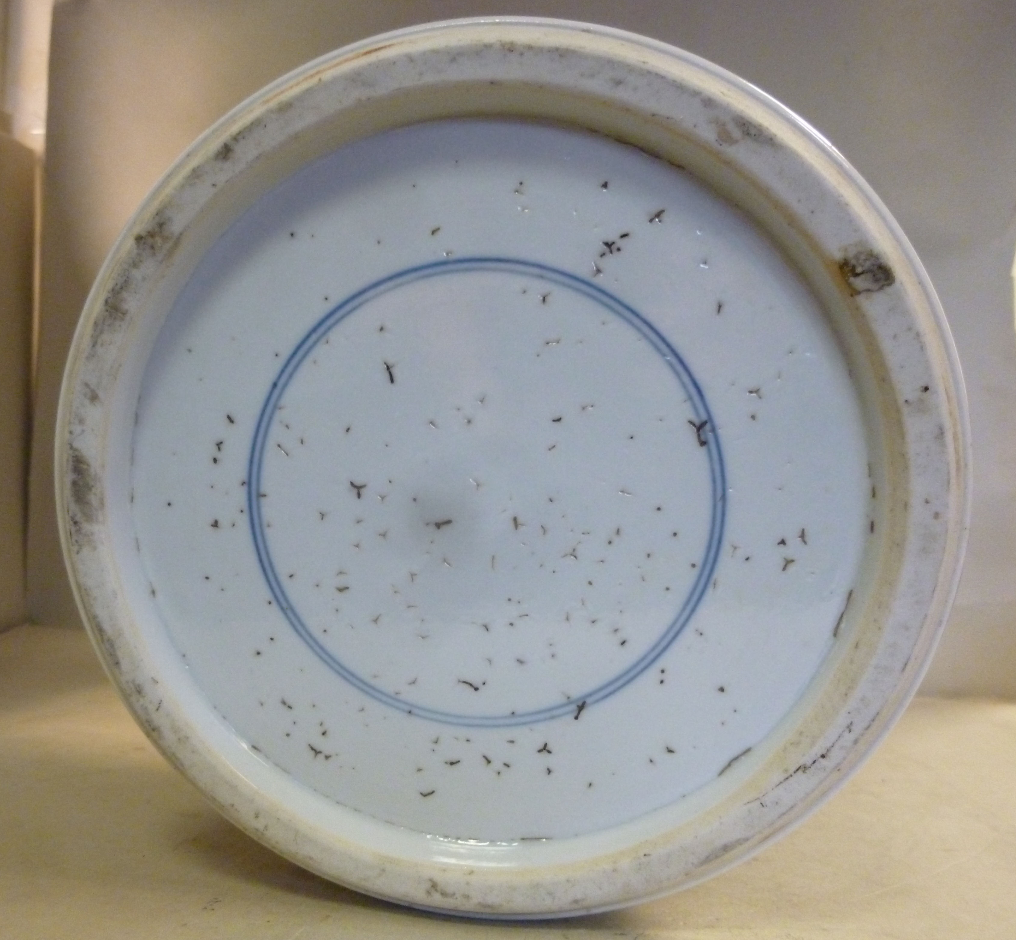 An early 19thC Chinese porcelain covered - Image 6 of 6