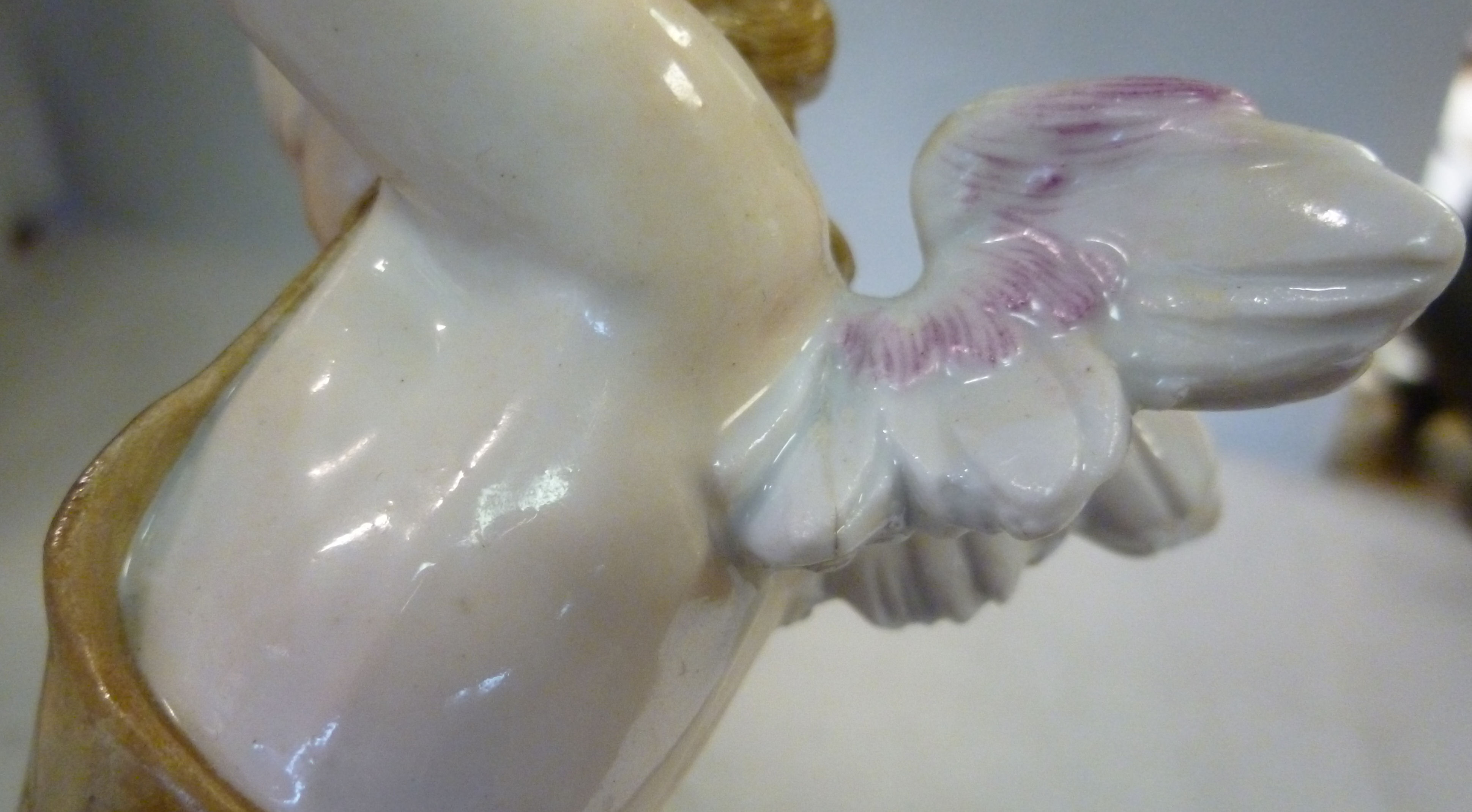 An early 20thC Meissen porcelain figure - Image 4 of 7