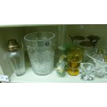 Decorative and domestic glassware: to in