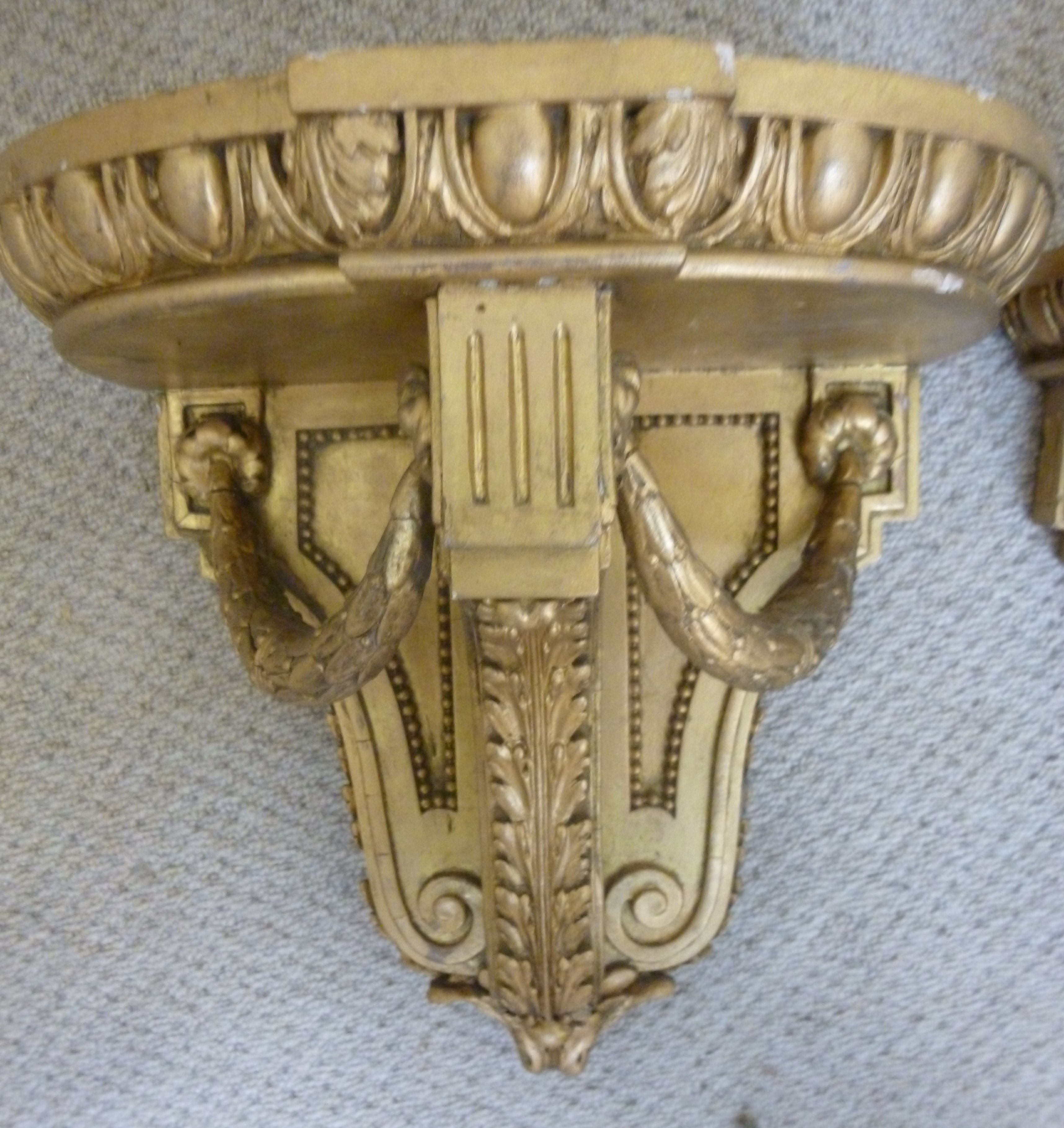 A pair of late 19thC gilt gesso wall bra - Image 3 of 4