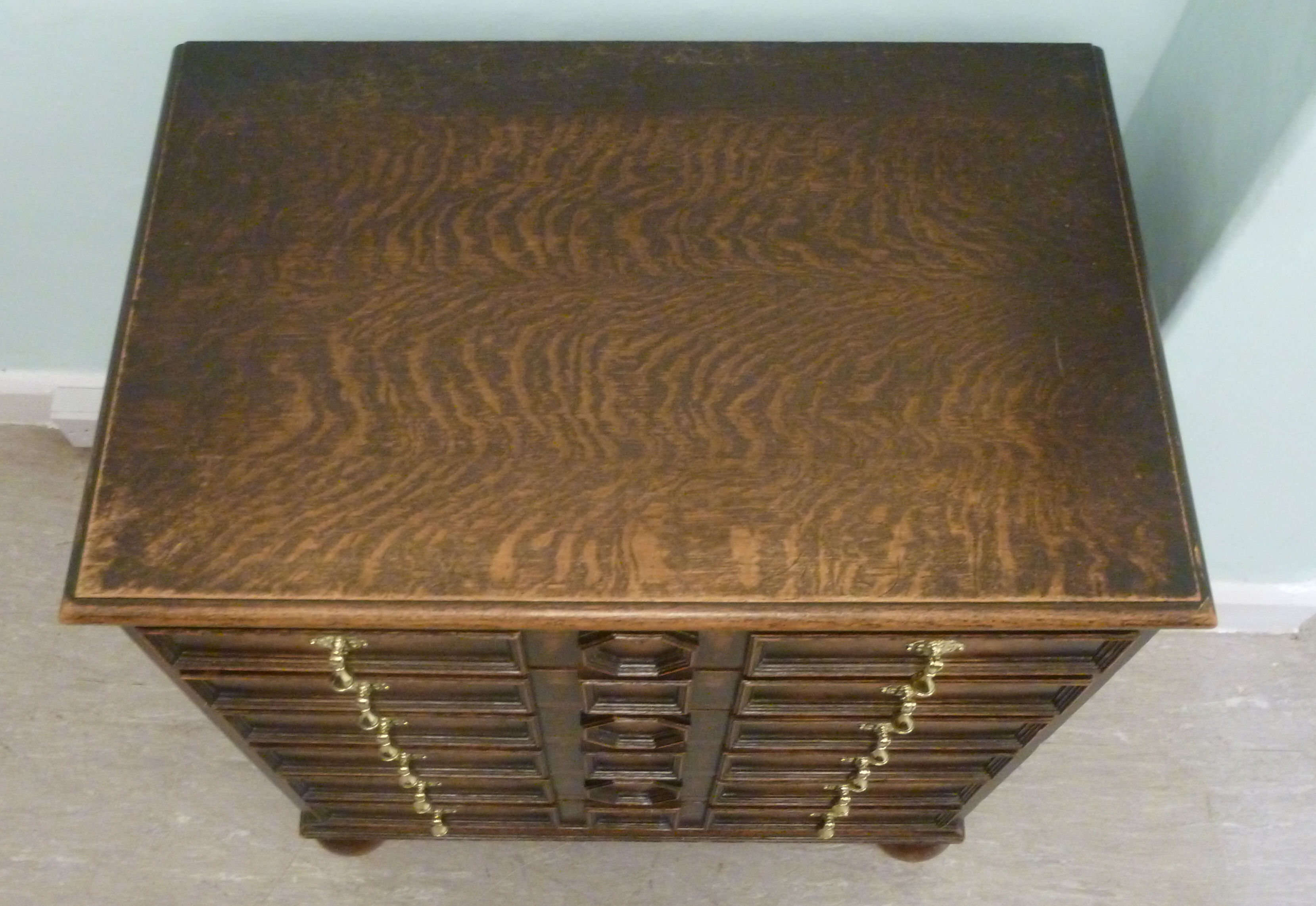 A 1920/30s oak canteen chest, having six - Image 2 of 7