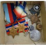 Medals, badges and items of personal orn