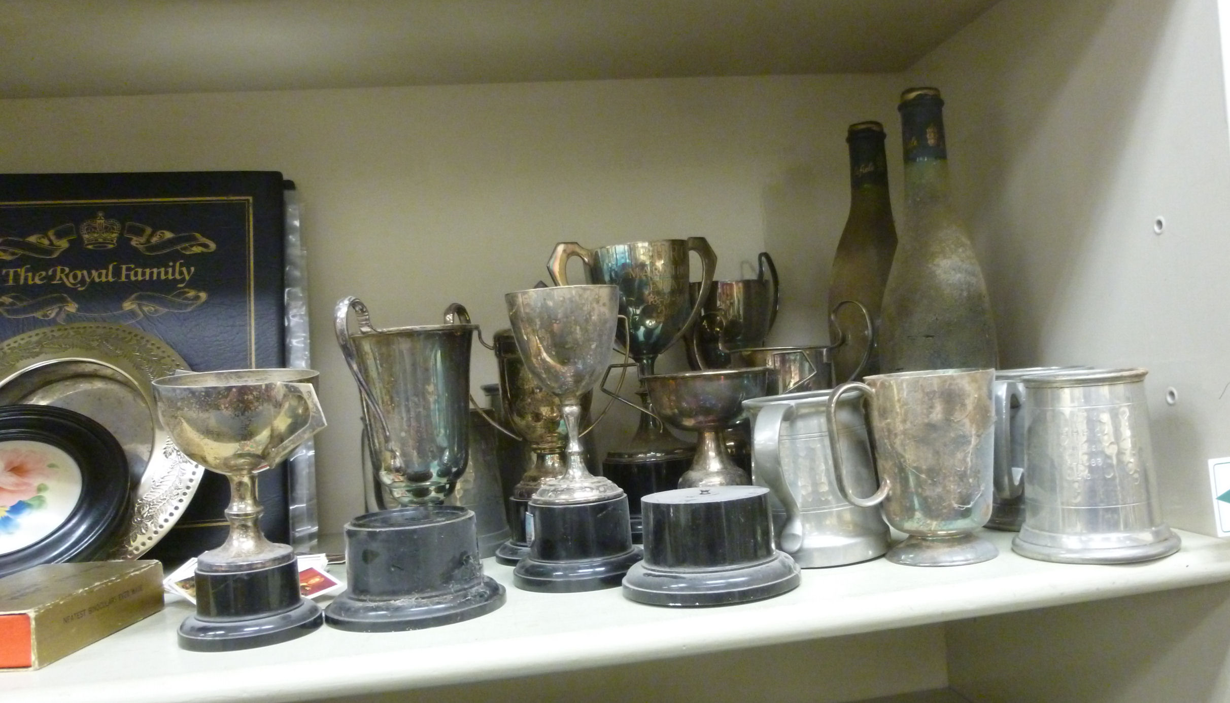 A mixed lot: to include silver plated,