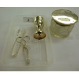 Silver collectables: to include a pair of late 19thC sugar nips,