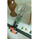 A green Blade garden spade and fork BSR