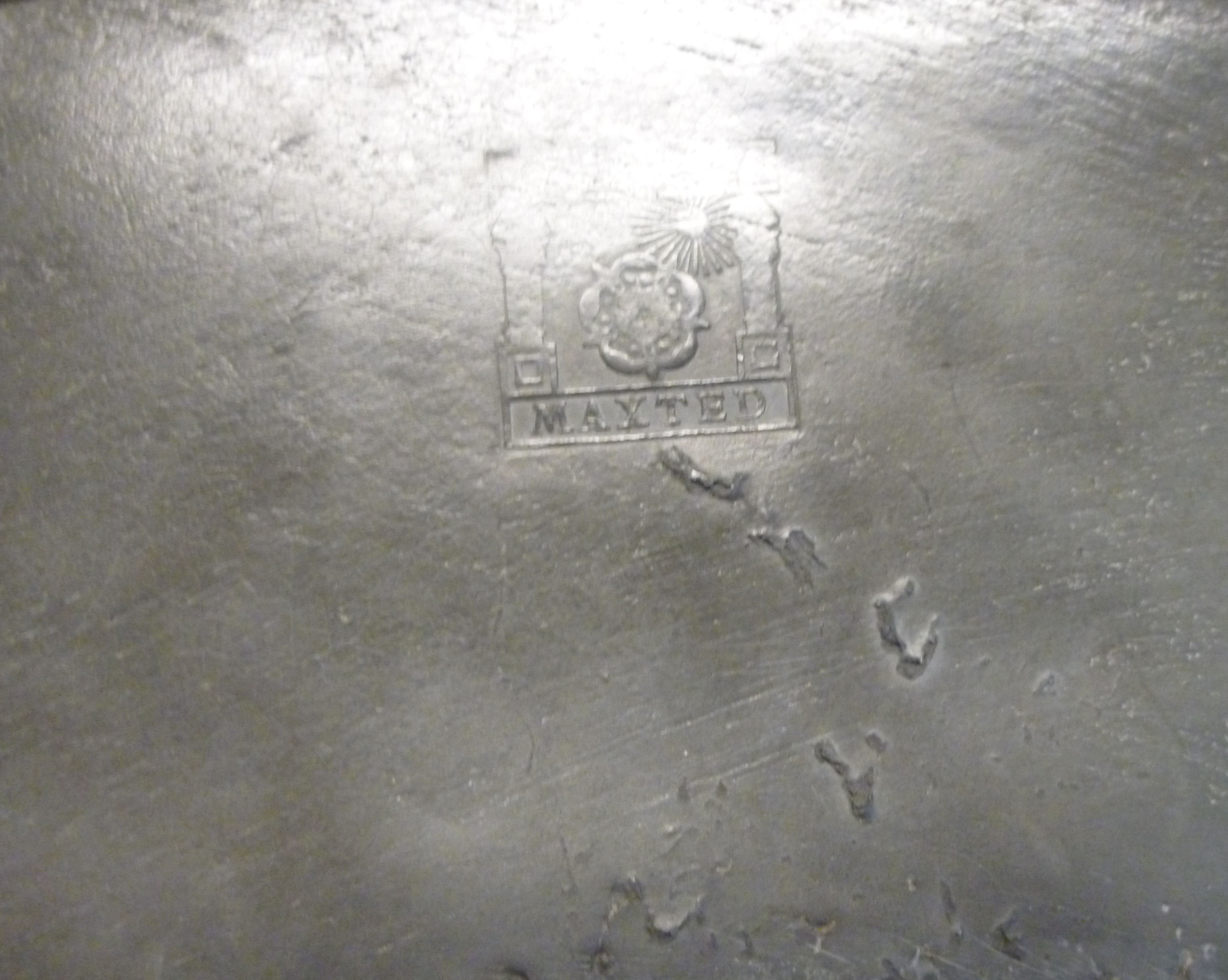 An 18thC Henry Maxted pewter dish with a wide, - Image 7 of 8