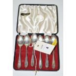 A set of six silver teaspoons in fitted case, by Viners of Sheffield.