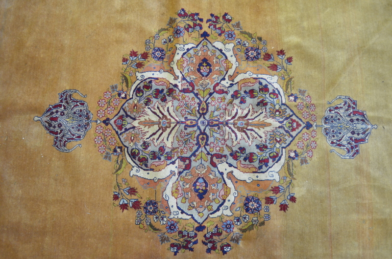 A Persian Kashan carpet, 3rd quarter 20t - Image 3 of 5