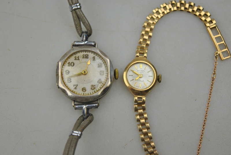 A lady's 9ct gold Rotary wristwatch with