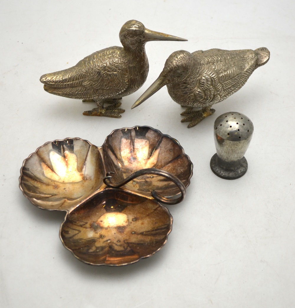 A Mappin & Webb Princes plate biscuit box, a pair of woodcock table ornaments, - Image 5 of 5