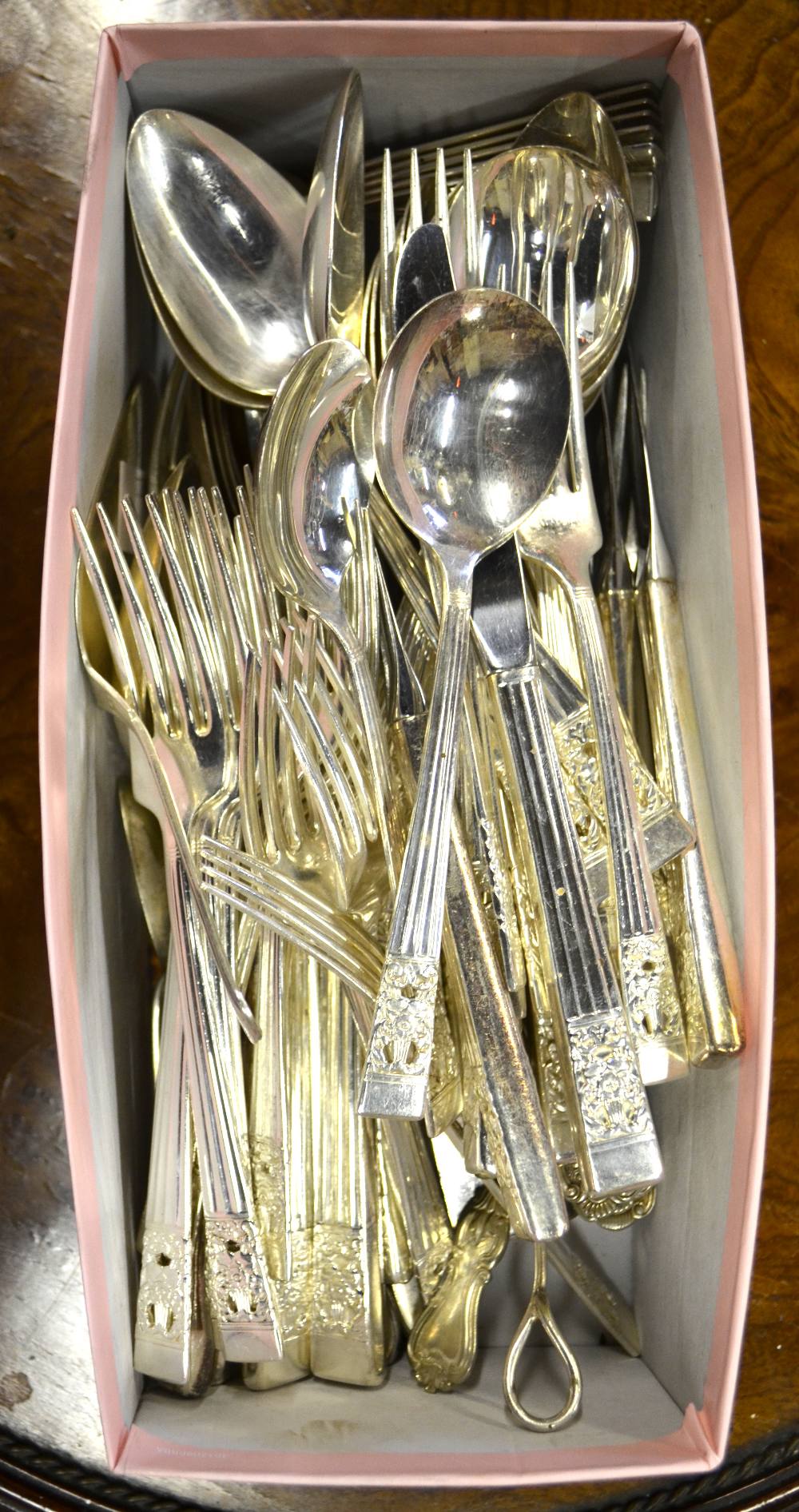 A quantity of electroplated wares, including a set of Community Plate flatware and cutlery, - Image 4 of 7