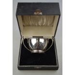 A heavy quality silver two-handled sugar basin, Deakin & Francis, Birmingham 1934, 5 oz,