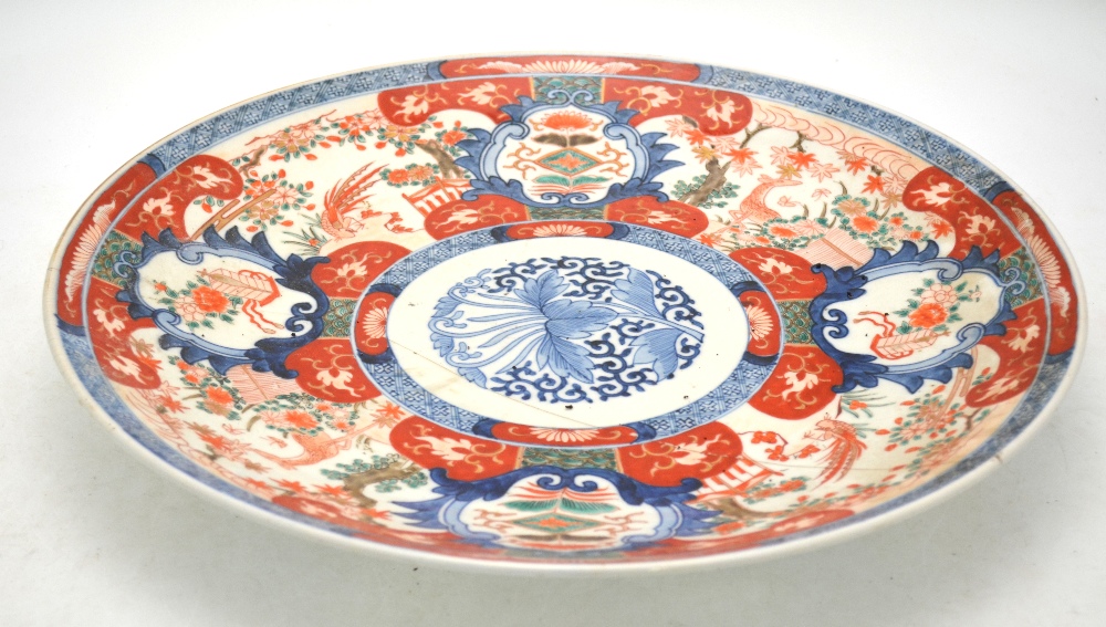 Two large Japanese Imari dishes, one of - Image 3 of 6