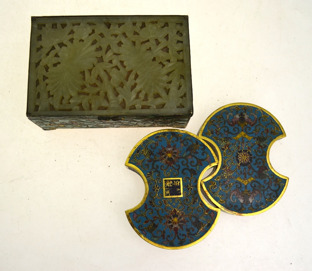 An 18th century Chinese ingot shaped cloisonne box and cover decorated with bats, - Image 5 of 6