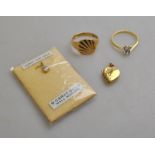 A lot containing a gent's 9ct signet ring, gilt metal heart shaped locket,