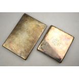 A Victorian silver hip-pocket cigarette case, Goldsmiths & Silversmiths,