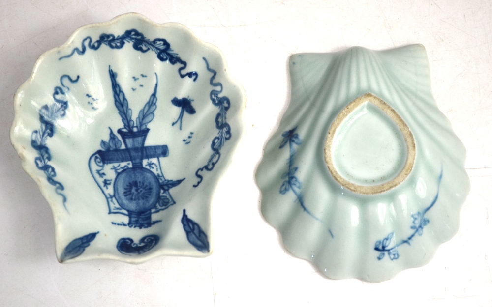 A pair of blue and white, - Image 3 of 9
