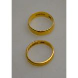 Two 22ct wedding bands,