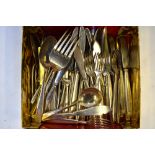 An extensive set of Elkington Plate 'Rochester' flatware and cutlery (94 pieces)