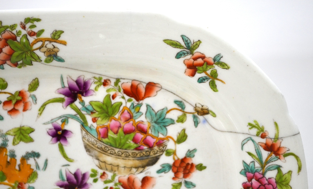 Ridgway part teawares, c. 1820/30's, printed and painted in Chinoiserie style and comprising; Patt. - Image 6 of 8