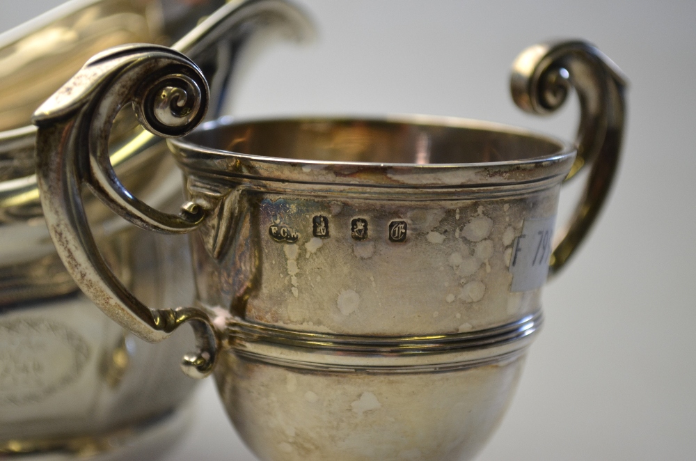 A George III engraved silver milk jug, London 1804, 4. - Image 2 of 3