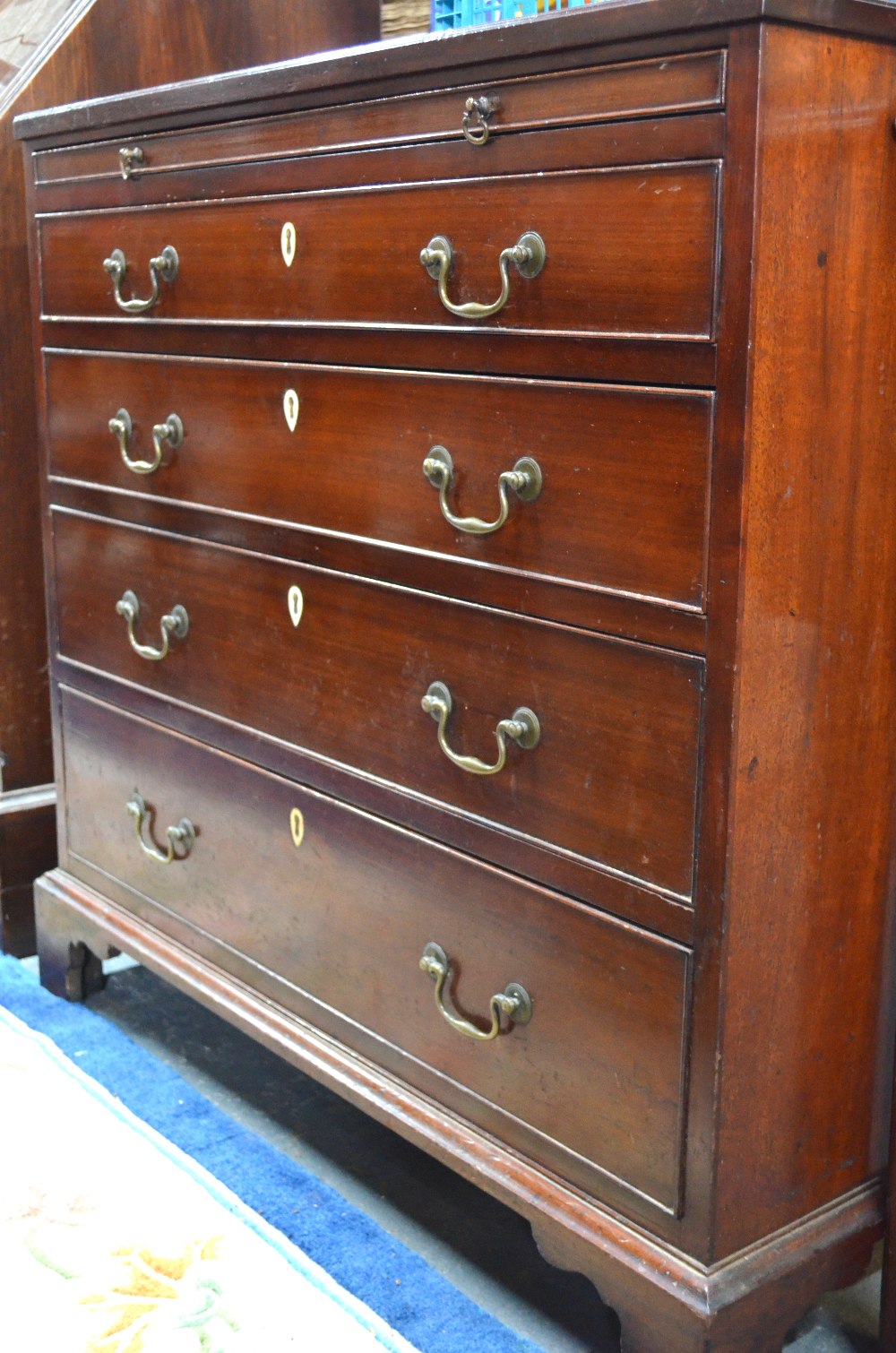 A George III mahogany chest of four long - Image 5 of 5