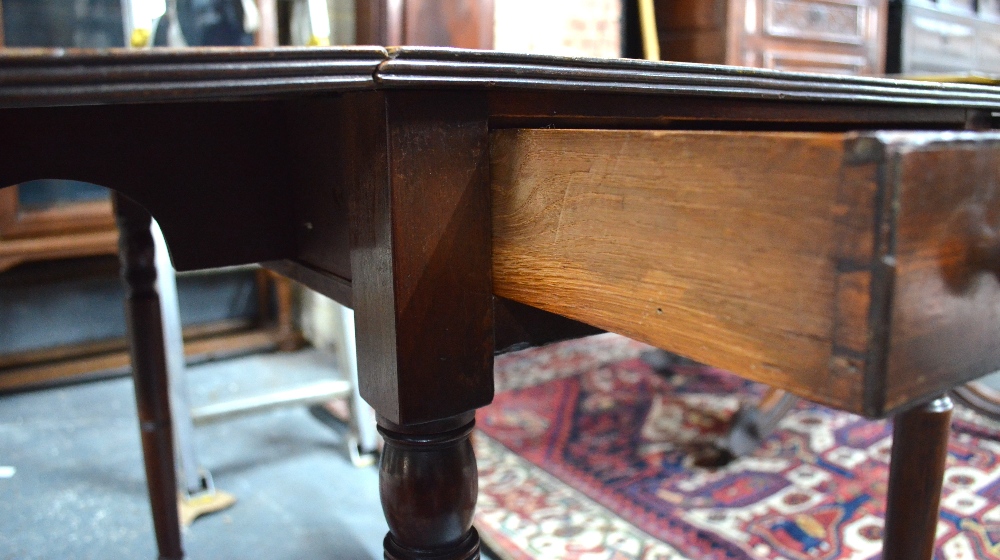 A Victorian mahogany pembroke table, the - Image 3 of 4