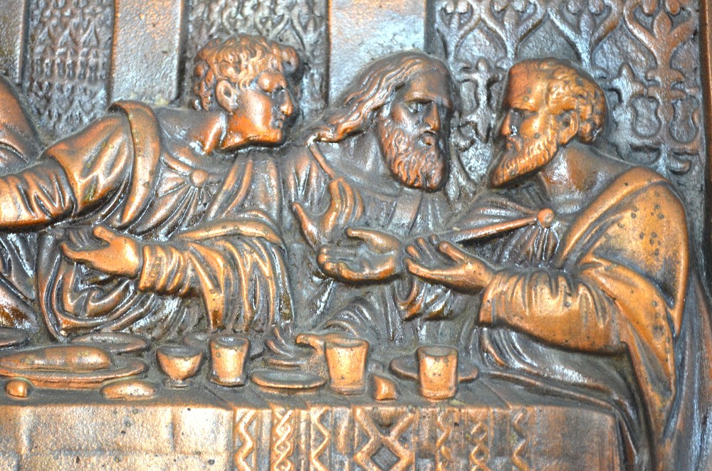 A relief-cast bronze plaque of Da Vinci' - Image 3 of 6