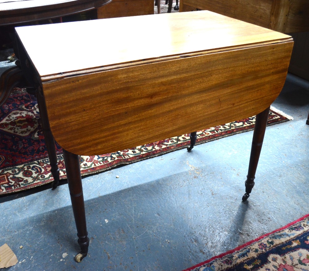 A Victorian mahogany pembroke table, the