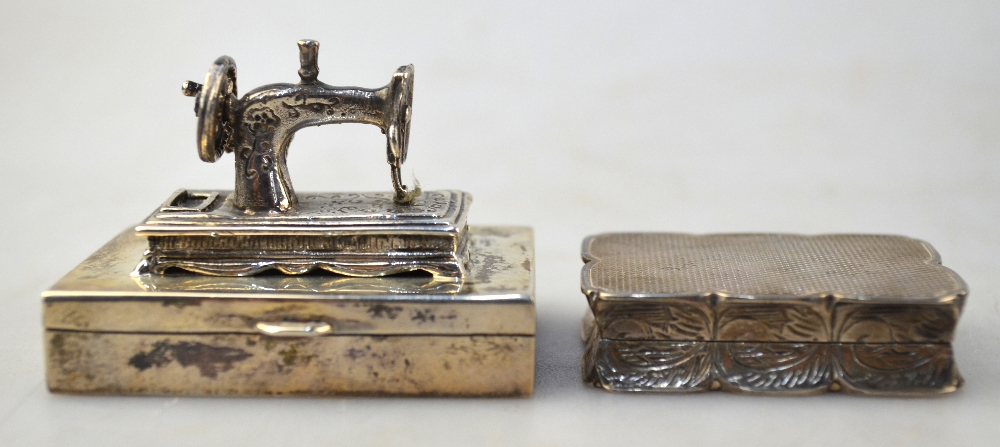 Two novelty silver 'cheese mice' label-holders, - Image 2 of 8