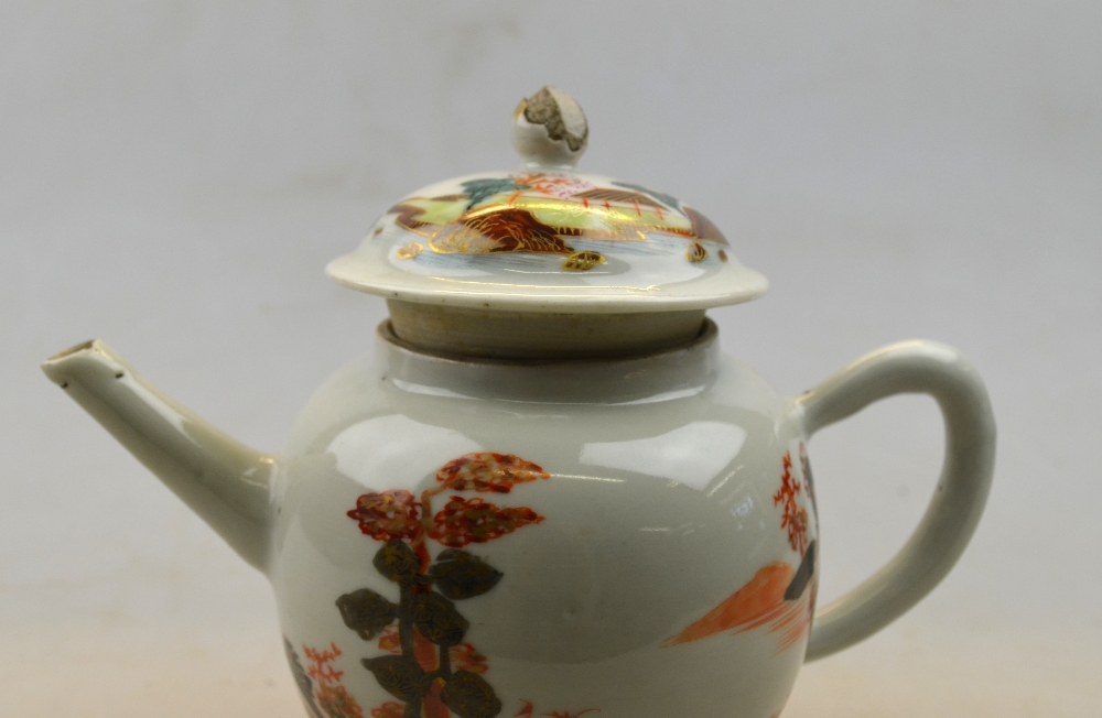 A small Chinese blue and white teapot wi - Image 11 of 12