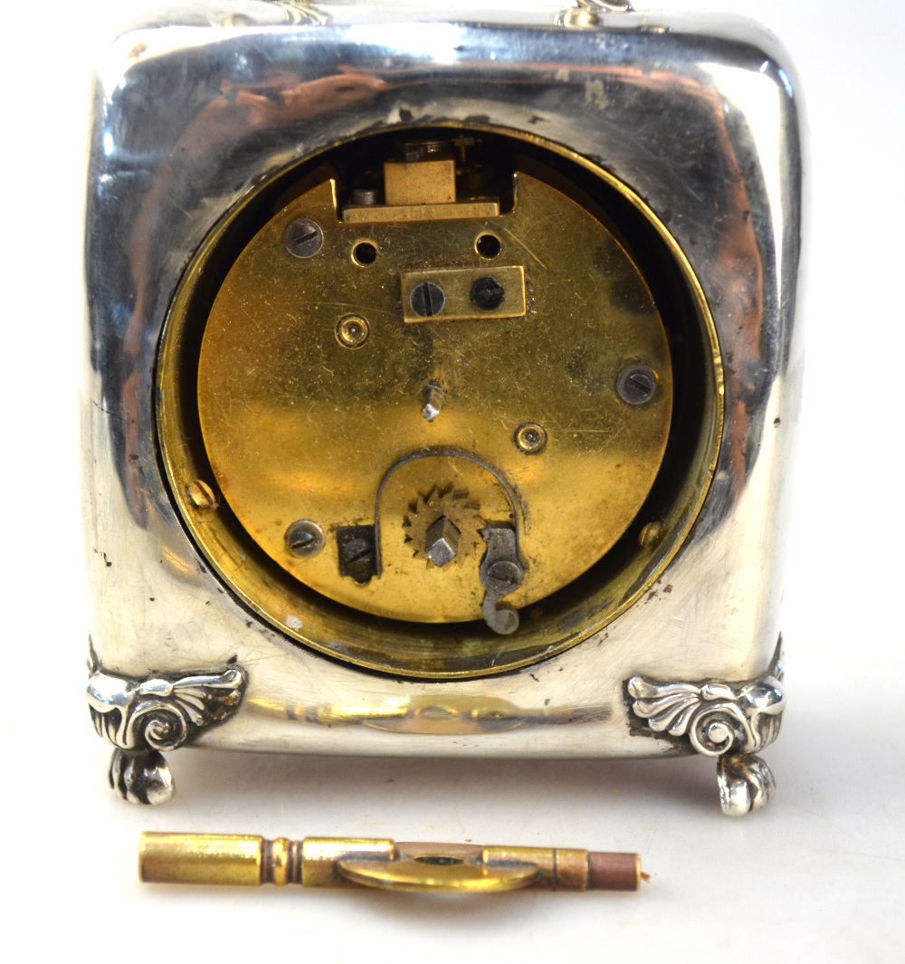 An Edwardian silver-cased boudoir clock - Image 4 of 6