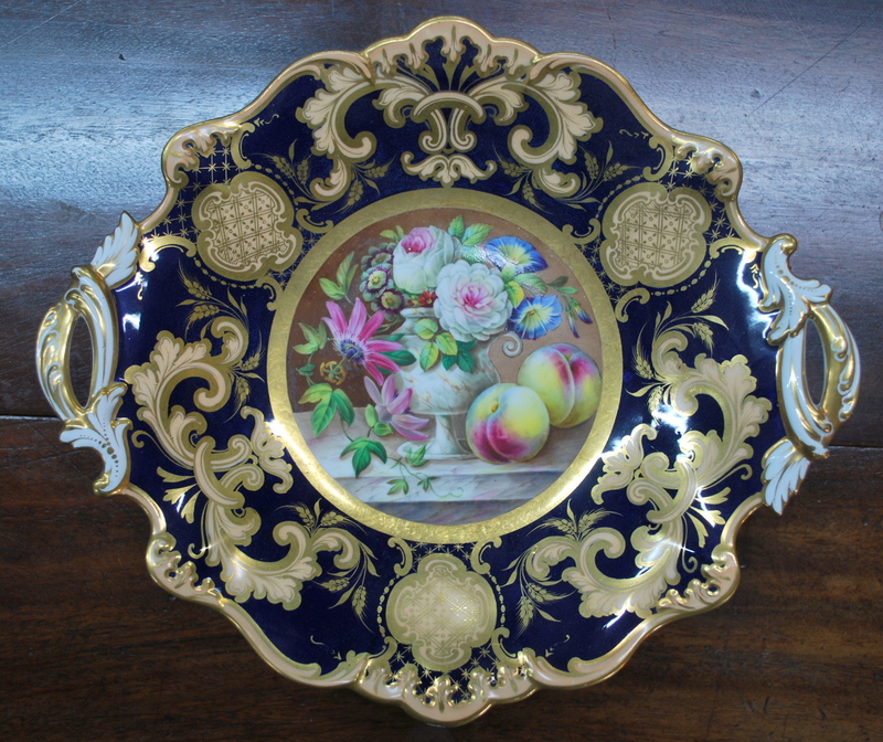 A fine highly gilded Ridgway dessert service, possibly made for the Great Exhibition 1851, - Image 2 of 6