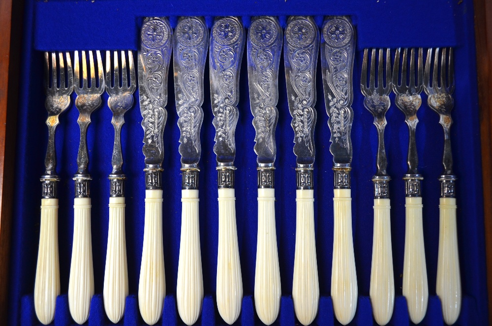 A set of six tablespoons and forks with floral embossed handles, stamped 800, - Image 4 of 6