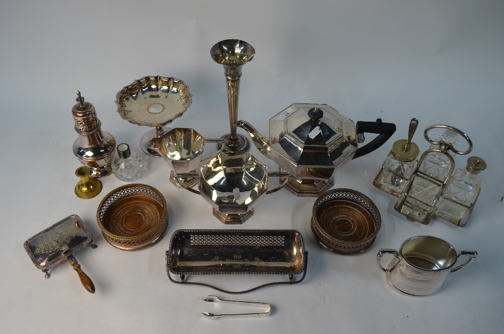 An octagonal electroplated three-piece tea service, - Image 3 of 6