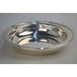 A Continental 800 grade circular dish with reeded rim, to match the previous lot, 16.2 oz, 26.