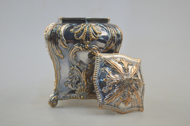 A Georgian Rococo style Old Sheffield Plate tea caddy and cover of square baluster form with - Image 3 of 3