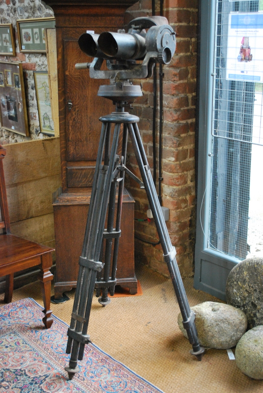 A pair of WW2 German Kreigsmarine Flak/Artillery binoculars on tripod, D. F. 10 x 80 dkl no.