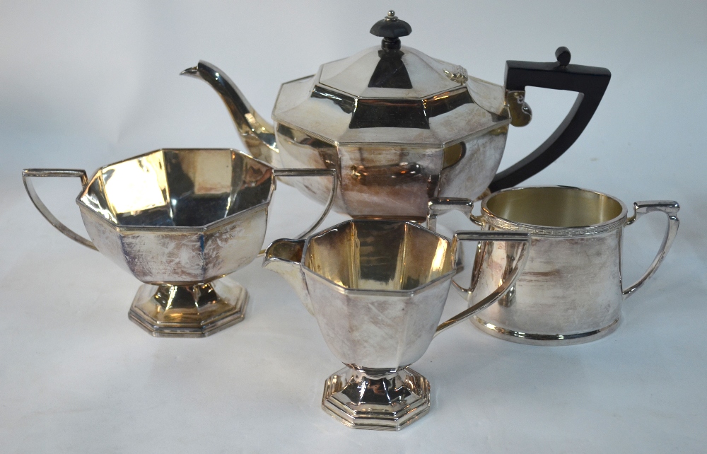 An octagonal electroplated three-piece tea service, - Image 5 of 6