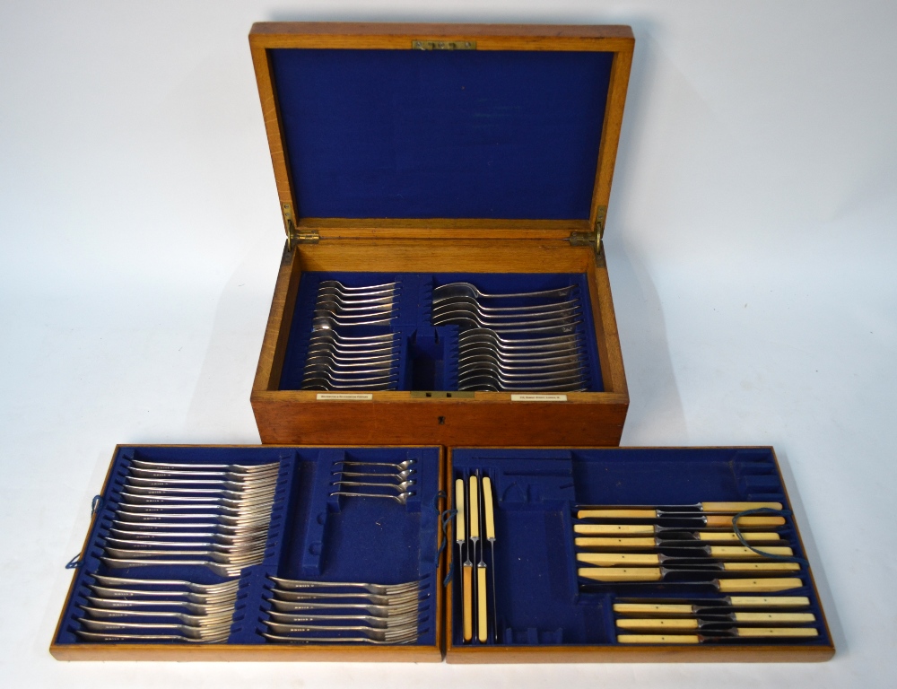 An Edwardian period oak canteen containing an extensive part set of OEP electroplated flatware for - Image 4 of 9