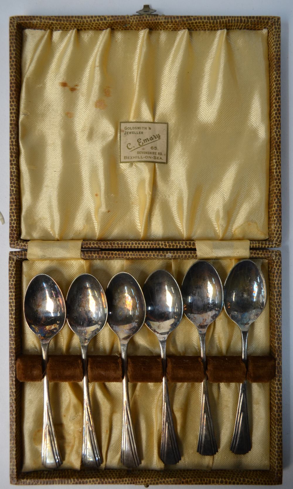 A Victorian mahogany-cased set of twelve each dessert knives and forks and an inlaid walnut canteen - Image 5 of 7