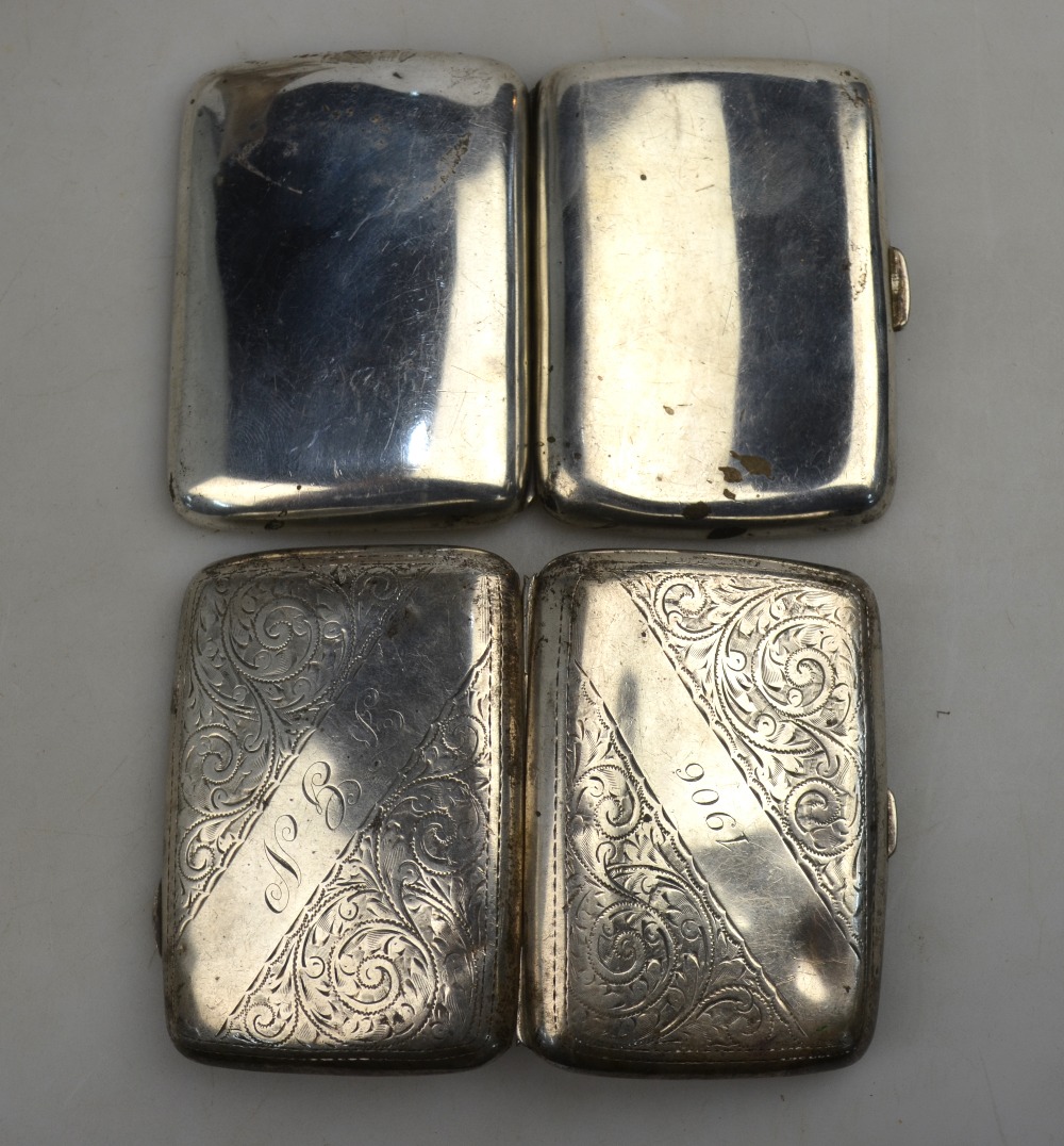 A small silver sauce-boat, Birmingham 1939, to/w two Edwardian cigarette cases, - Image 3 of 5